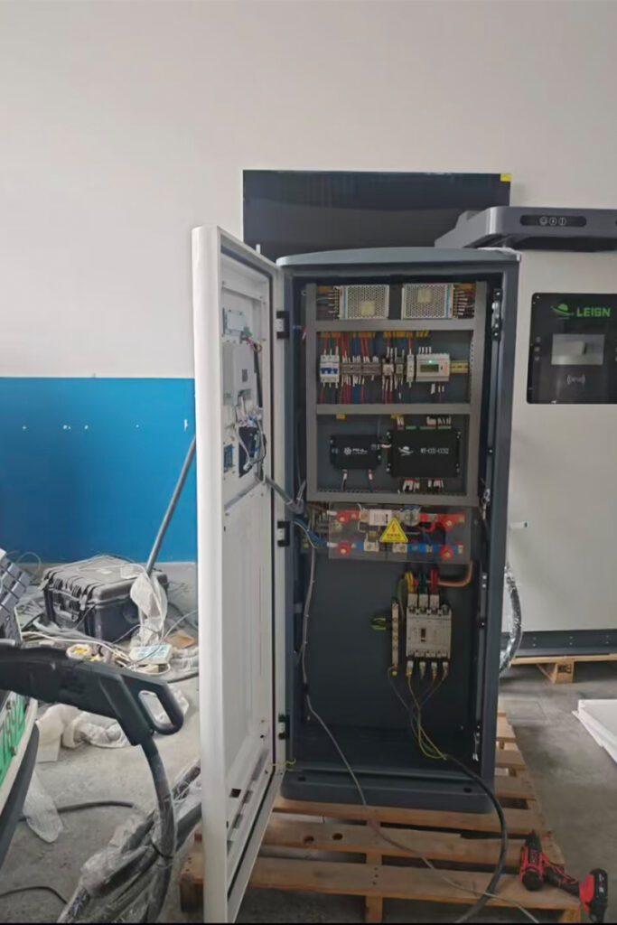 DC charger with Four Charging Methods